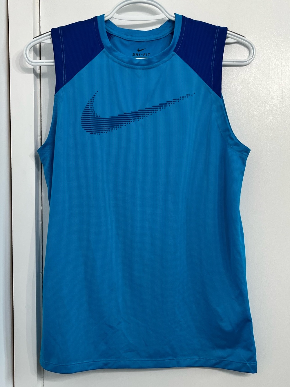 Dri-FIT Nike Boys Size Large Blue Athletic Tank Top Sleeveless Shirt
